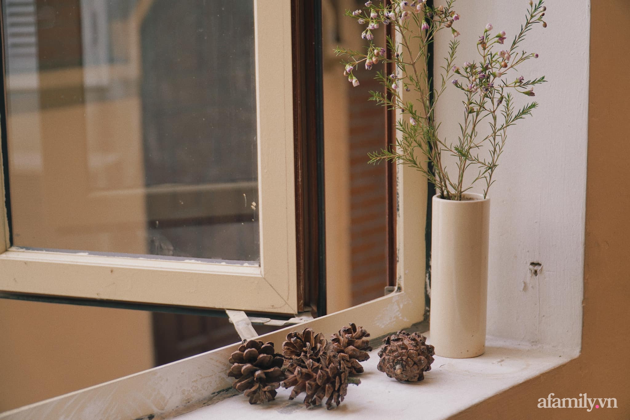 Căn nhà phố Hà Nội dịu dàng hương Giáng sinh nhờ decor bằng nguyên liệu sẵn có trong bếp - Ảnh 15.