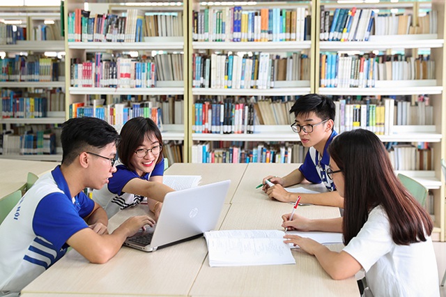 Top 7 trường Đại học ở TP. HCM không thể bỏ qua khi muốn học Ngôn ngữ Anh - Ảnh 1. Top 7 trường Đại học ở TP. HCM không thể bỏ qua khi muốn học Ngôn ngữ Anh - Ảnh 1.