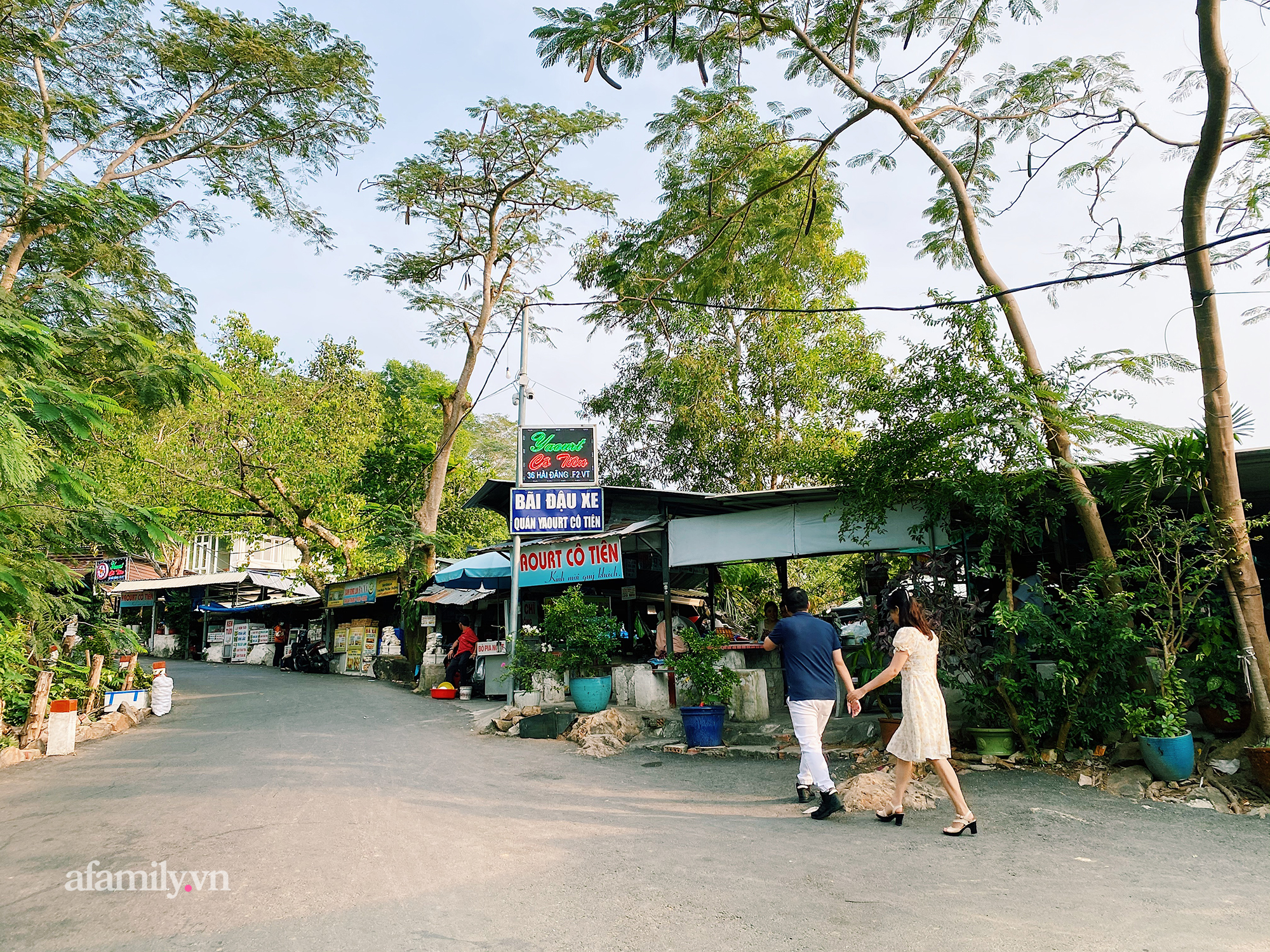 Cô Tiên - "giai thoại" chưa ai phá vỡ trong món trứng gà luộc tại Vũng Tàu, từ một quán nhỏ ven đường sau gần 10 năm đã đông đến mức phải mời khách tự phục vụ! - Ảnh 3.