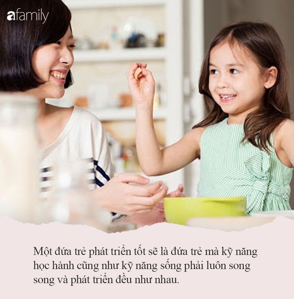 Được ô tô nhường sang đường trước, cậu bé đi 2 bước lại dừng để làm một việc khiến ai nấy trầm trồ: “Còn nhỏ mà đã hiểu chuyện” - Ảnh 4.