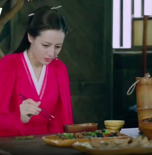 "Tam sinh tam thế Chẩm thượng thư": Lộ tạo h&igrave;nh kiếp thứ 3, Địch Lệ Nhiệt Ba &aacute;o đỏ đẹp rực rỡ, Cao Vỹ Quang anh dũng cực so&aacute;i  - Ảnh 5.