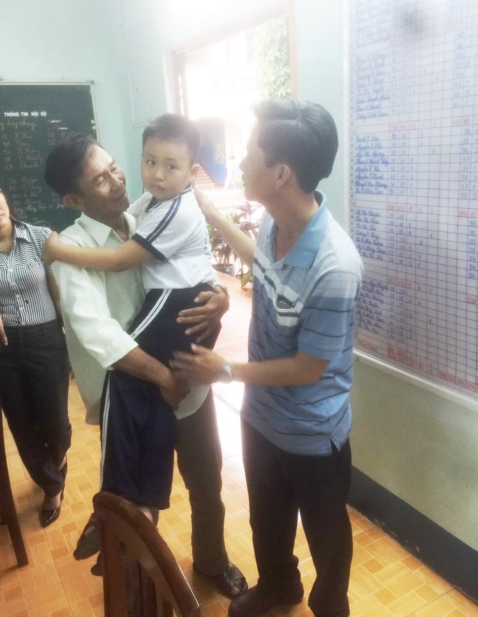 Vụ cha tìm con ở Cà Mau: Hội bảo vệ quyền trẻ em Việt Nam tiếp tục can thiệp - Ảnh 2.