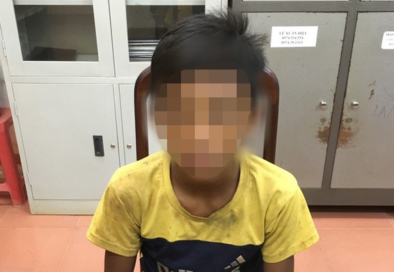 Người cha ở Đắk Nông bị khởi tố vì che giấu tội ác tày trời của con trai 14 tuổi - Ảnh 1.