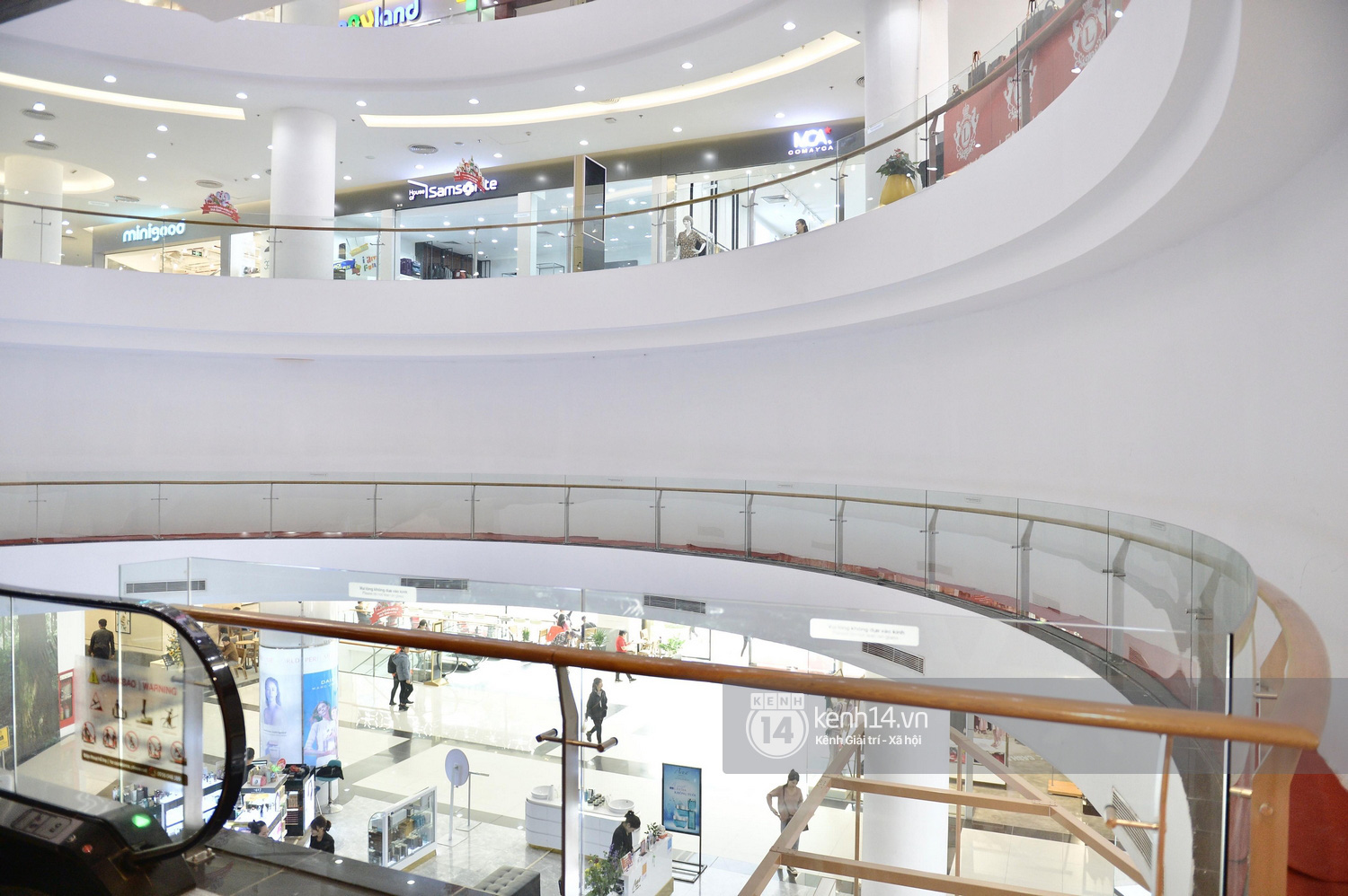 HOT: Cửa hàng UNIQLO đầu tiên tại Hà Nội chính thức khai trương vào 6/3, các tín đồ shopping chuẩn bị thóc đi là vừa - Ảnh 3. HOT: Cửa hàng UNIQLO đầu tiên tại Hà Nội chính thức khai trương vào 6/3, các tín đồ shopping chuẩn bị thóc đi là vừa - Ảnh 3.