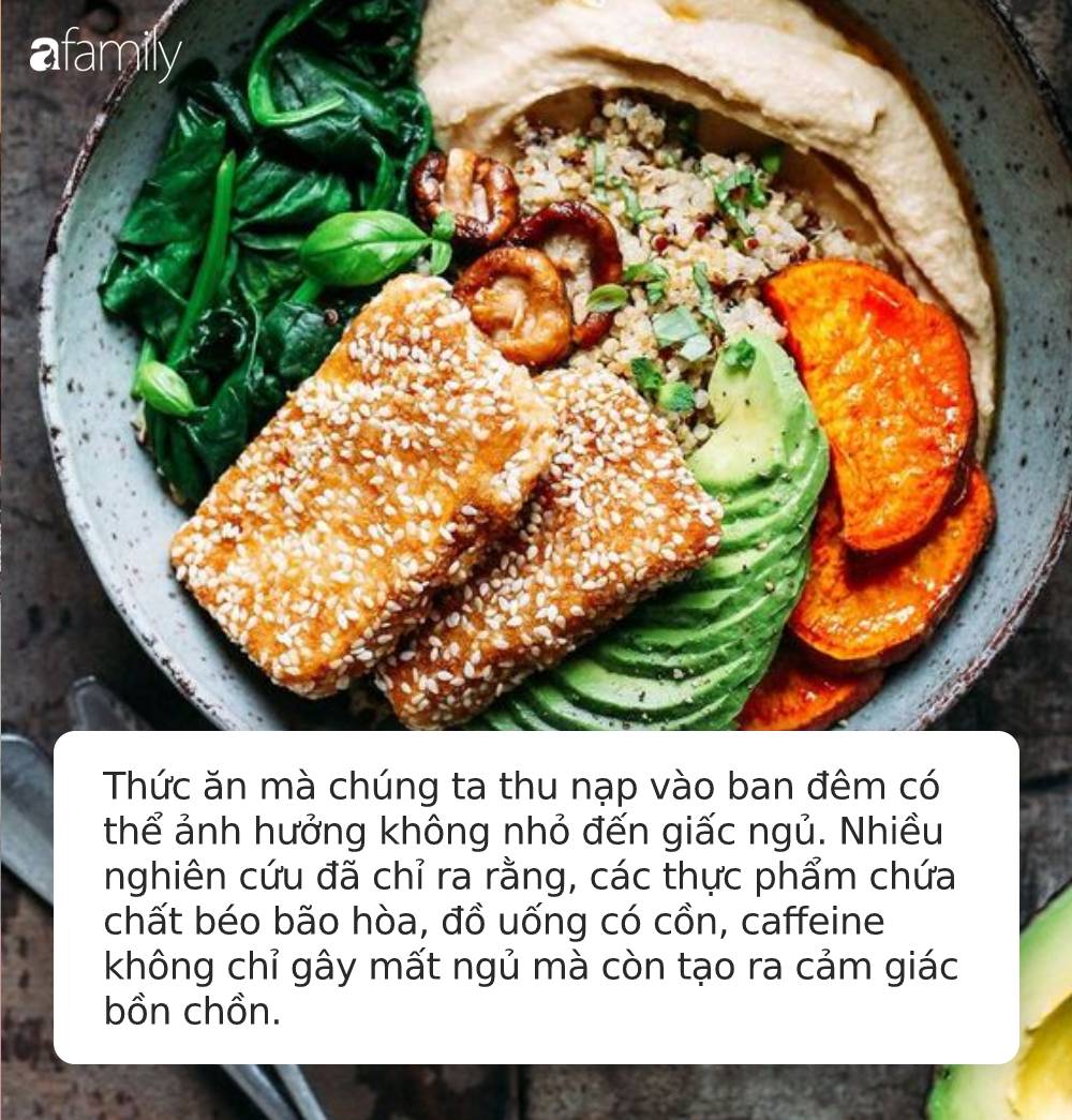 Ban đêm đừng ăn xôi, cháo, bún phở, bạn chỉ nên &quot;chống đói&quot; bằng 7 món đơn giản này để vừa ngủ ngon lại tránh xa bệnh tật - Ảnh 1.