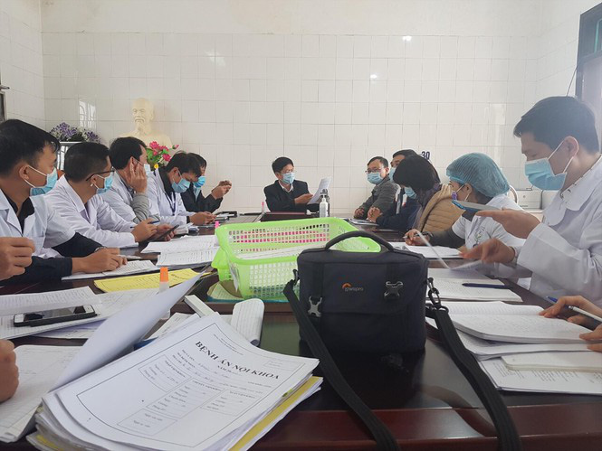 Những người tận hiến và lặng thầm chống chọi cơn bão Covid-19 - Ảnh 1. Những người tận hiến và lặng thầm chống chọi cơn bão Covid-19 - Ảnh 1.