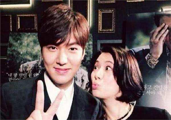 Bị netizen nhắc khéo vì thể hiện sự hâm mộ cuồng nhiệt với Lee Min Ho, Viên Vịnh Nghi đáp trả cực hài hước: &quot;Tôi vẫn yêu chồng mà&quot; - Ảnh 3.