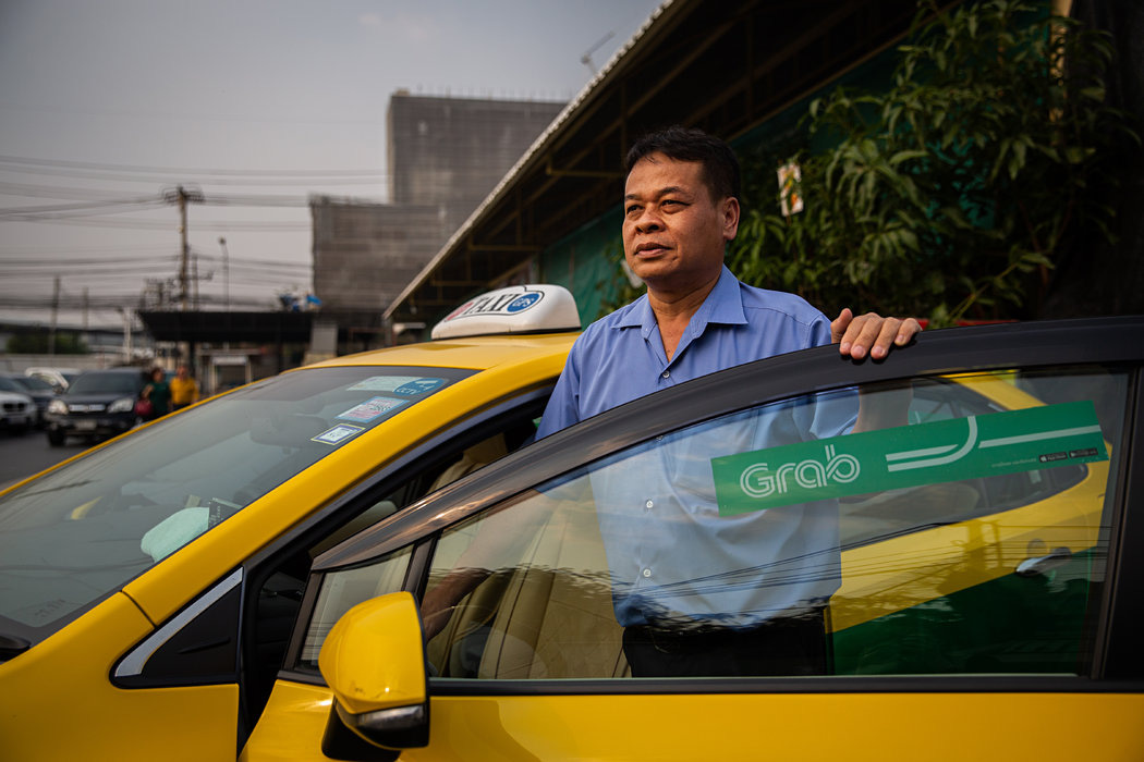 Những tài xế taxi nhiễm virus corona từ du khách nước ngoài và nỗi niềm cay đắng khi lăn bánh trong mùa dịch - Ảnh 4.