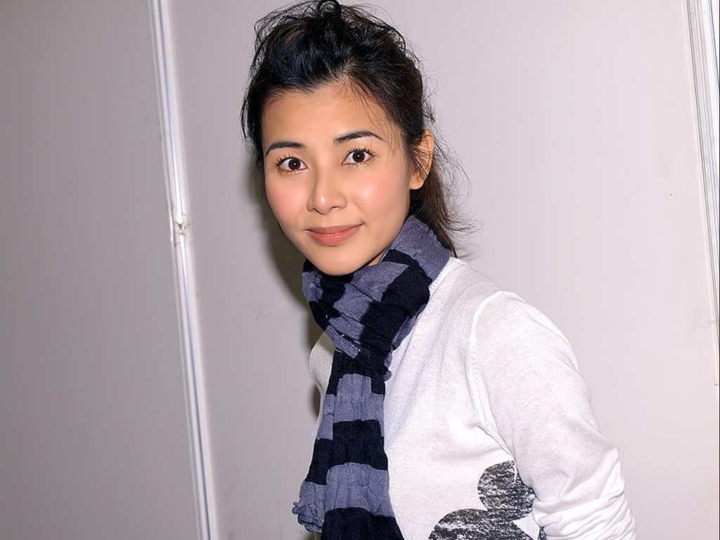 Cảnh s&aacute;t đẹp nhất "Bằng chứng th&eacute;p" của TVB: Qua mặt Xa Thi Mạn, vượt scandal nghiện cờ bạc để l&agrave;m vợ Trịnh Y Kiện  - Ảnh 3.