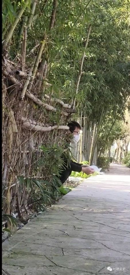 Nỗi oan thấu trời xanh: Chàng trai đi mua gạo, mệt quá ngồi lau mồ hôi lại bị cả tòa nhà đồn là... đại tiện bậy - Ảnh 4. Nỗi oan thấu trời xanh: Chàng trai đi mua gạo, mệt quá ngồi lau mồ hôi lại bị cả tòa nhà đồn là... đại tiện bậy - Ảnh 4.