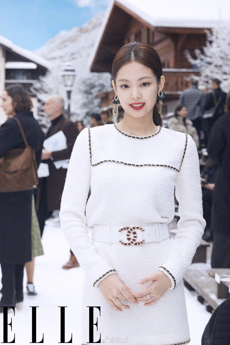 Park Soo Joo  Người mẫu khiến Chanel sống Jennie bị cười nhạo