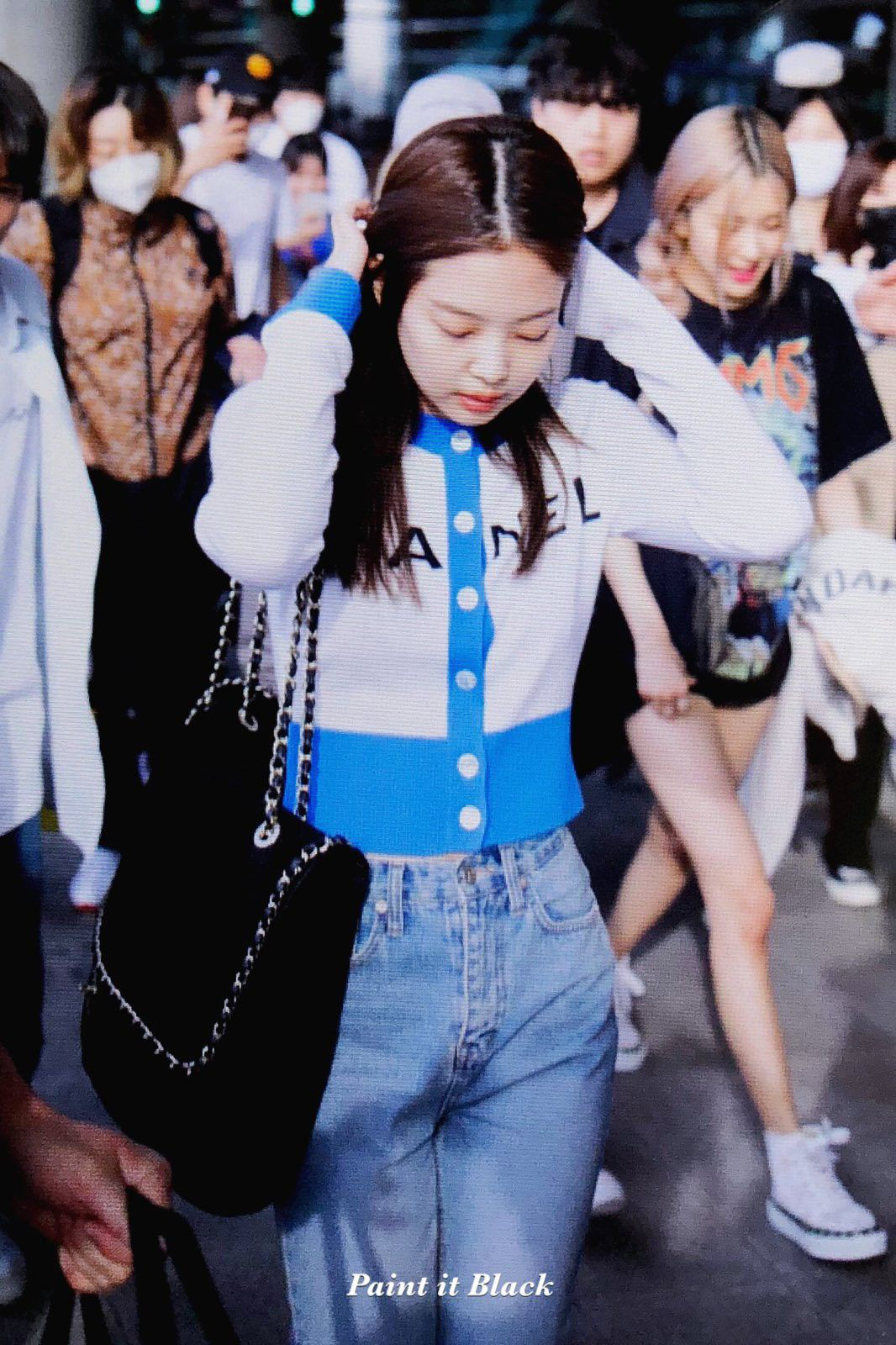 Jennie at Incheon Intl Airport Back from Paris October 8 2019