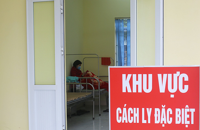 Chủ tịch Hà Nội: Có dấu hiệu nghi nhiễm Covid-19 phải gọi ngay hotline, trung tâm cấp cứu chịu trách nhiệm chở người bệnh đến bệnh viện - Ảnh 3.