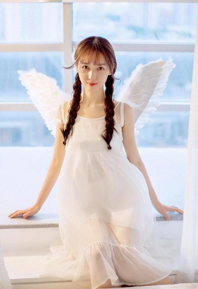 Bạn g&aacute;i tin đồn của Ng&ocirc; Diệc Ph&agrave;m "đ&aacute; x&eacute;o" antifan trong "Thanh xu&acirc;n c&oacute; bạn 2" - Ảnh 4.