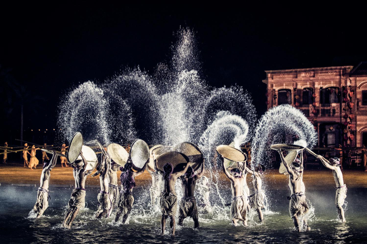 Làm du lịch trải nghiệm khác biệt: Nhìn từ show thực cảnh “Ký Ức Hội An” - Ảnh 1. Làm du lịch trải nghiệm khác biệt: Nhìn từ show thực cảnh “Ký Ức Hội An” - Ảnh 1.