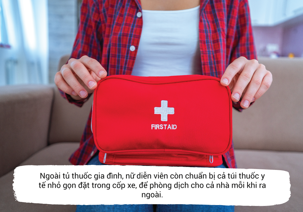 Soi ‘tủ thuốc bảo vệ sức khỏe gia đình’ của các mẹ nổi tiếng - Ảnh 3.