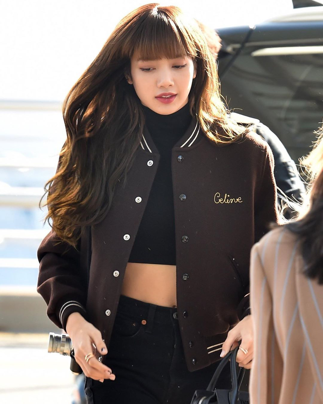 Lisa oppa: Với giọng hát ngọt ngào cùng vẻ ngoài đáng yêu và trẻ trung, Lisa oppa đã chinh phục hàng triệu fan hâm mộ trên khắp thế giới. Hãy cùng nhau khám phá vẻ đẹp của cô nàng Lisa oppa trong hình ảnh dưới đây nhé!