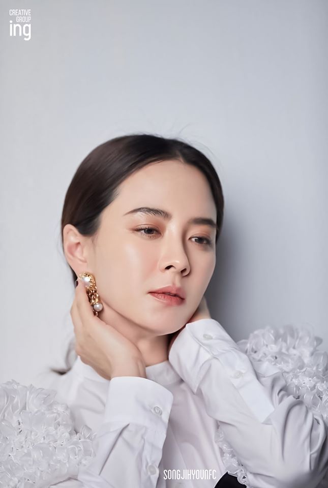 Không còn trẻ trung như xưa nhưng loạt ảnh hậu trường mới của Song Ji Hyo vẫn khiến cô được tung hô nhờ điều này - Ảnh 7.