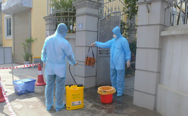 Bác sĩ nói về hai tuần quyết định trong phòng chống dịch Covid-19 - Ảnh 1.