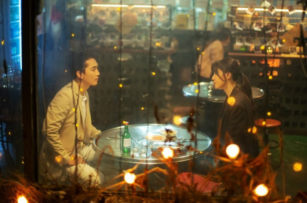 Cặp đôi phụ &quot;thánh lừa đảo&quot; Seung Joon và chị đại Seo Dan (Crash Landing On You) bất ngờ tái hợp trong phim của tình cũ Lưu Diệc Phi - Ảnh 4.