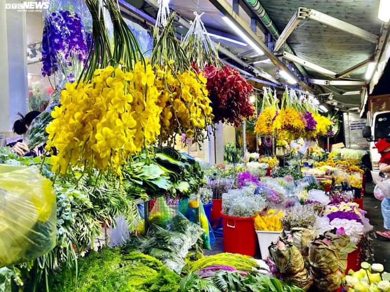 TPHCM: Chợ hoa trước ngày 8/3 bị \