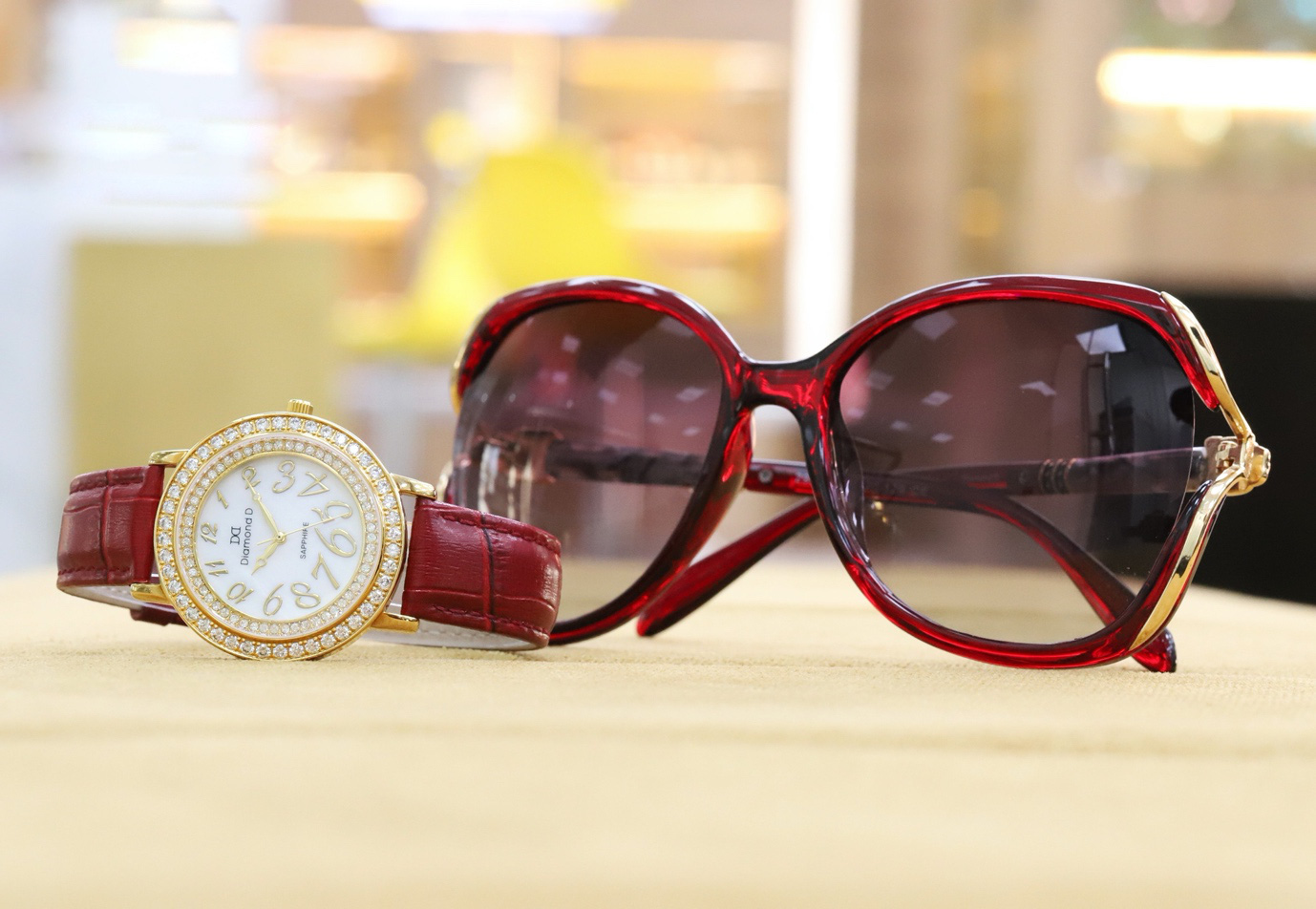 Chọn quà tặng đốn tim nàng với những mẫu Đồng hồ, kính mắt giảm giá đến 50% - Ảnh 2.