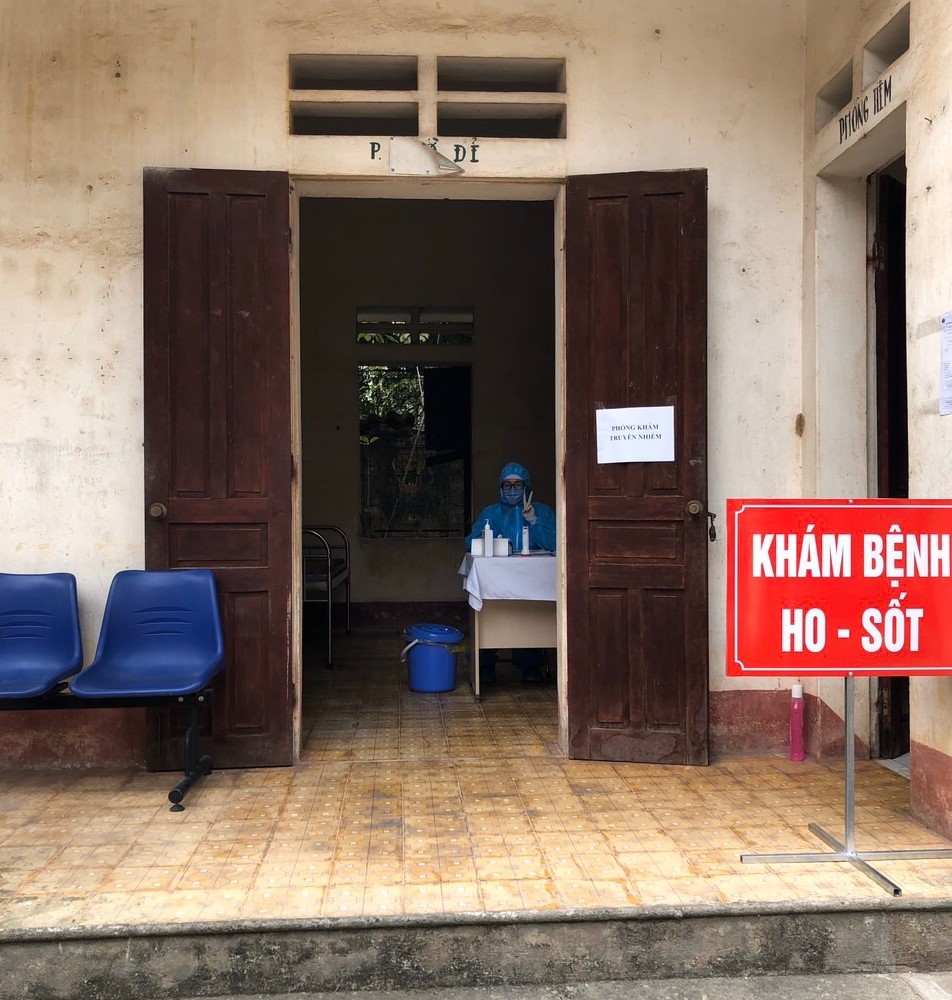 Hồi ức Sơn Lôi: "21 ngày đóng chốt cách ly, 20 ca sinh nở mẹ tròn con vuông, bác sĩ và những giây phút căng thẳng tột độ" - Ảnh 4. Hồi ức Sơn Lôi: "21 ngày đóng chốt cách ly, 20 ca sinh nở mẹ tròn con vuông, bác sĩ và những giây phút căng thẳng tột độ" - Ảnh 4.