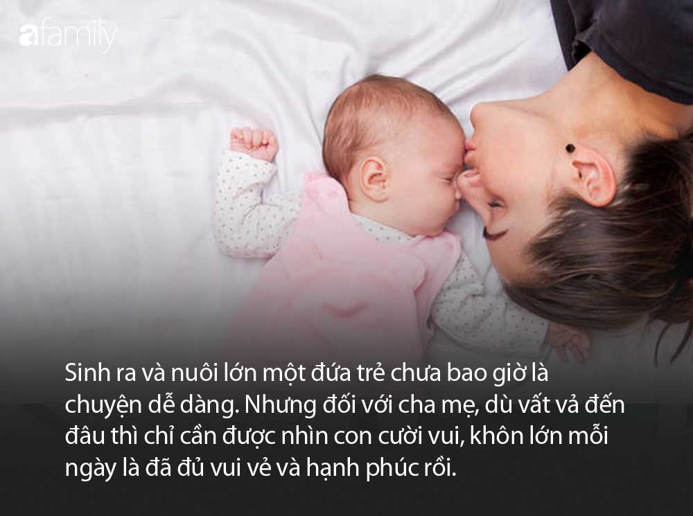 &quot;Anh em ơi mẹ đi tắm rồi!&quot; - nhìn cặp sinh ba rình mẹ trước cửa nhà tắm, không ít người đã phải thốt lên &quot;Sao mà giống quá&quot;! - Ảnh 6.