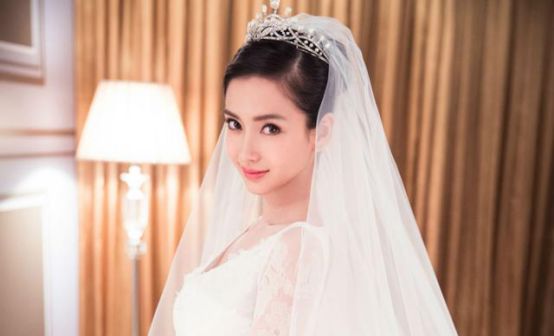 Người đàn ông AngelaBaby từng đau khổ lưu luyến suốt 4 năm, trở thành ngôi sao nổi tiếng nhưng vẫn luôn trốn tránh cô! - Ảnh 1.