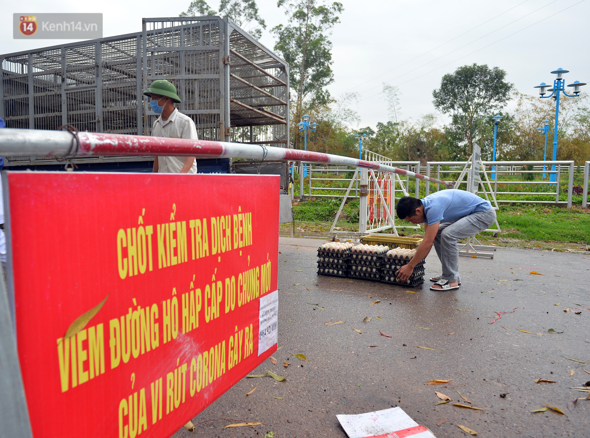 Ngày mới ở xã Sơn Lôi sau gần một tháng cách ly phong toả: Không chỉ riêng tôi, tất cả người con Vĩnh Phúc đều vui mừng! - Ảnh 2.