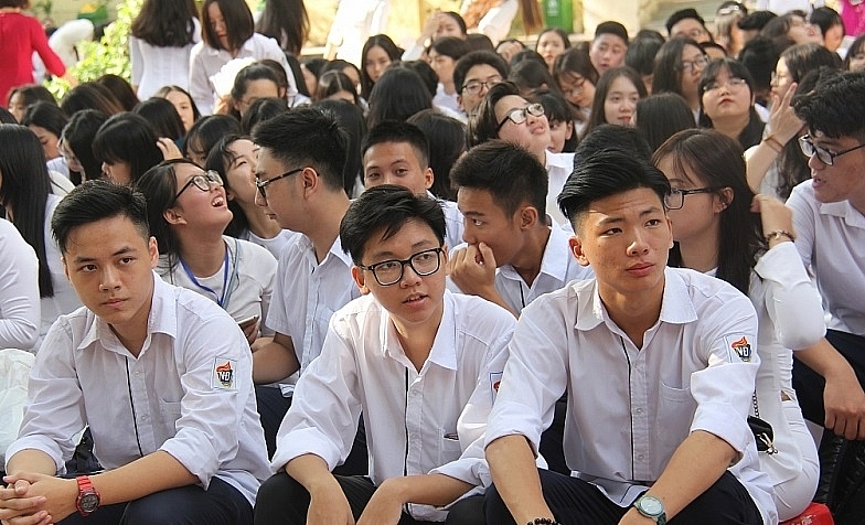 Hà Nội đề xuất cho học sinh THPT nghỉ thêm một tuần - Ảnh 1.