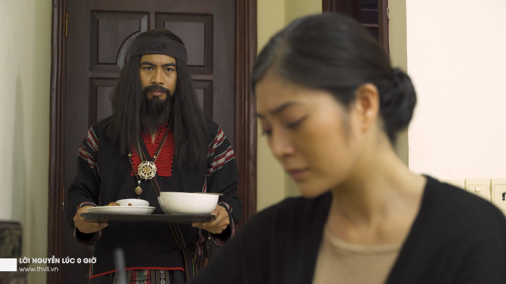 "Lời nguyền l&uacute;c 0 giờ" ph&aacute; đảo rating THVL, Thanh B&igrave;nh - Thanh Tr&uacute;c g&acirc;y n&aacute;o loạn v&igrave; y&ecirc;u đương dang dở - Ảnh 2.