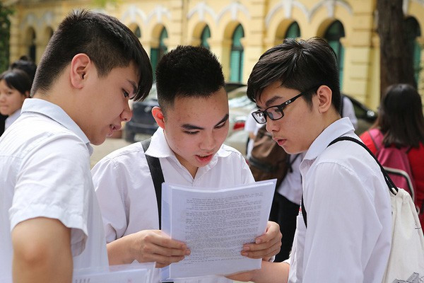 Thông tin mới nhất về lịch thi tuyển sinh vào lớp 10 tại Hà Nội, TP.HCM - Ảnh 2.