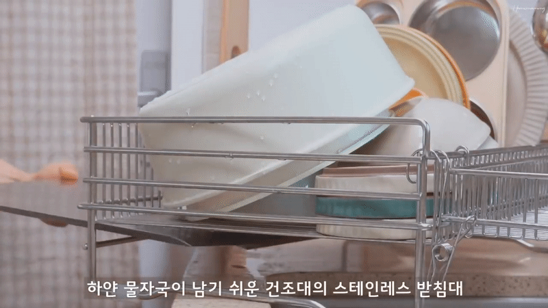 Watch the Vlog of a Korean mother, women discover small but powerful objects that help make the kitchen convenient and clean, which they are still missing - Photo 9.