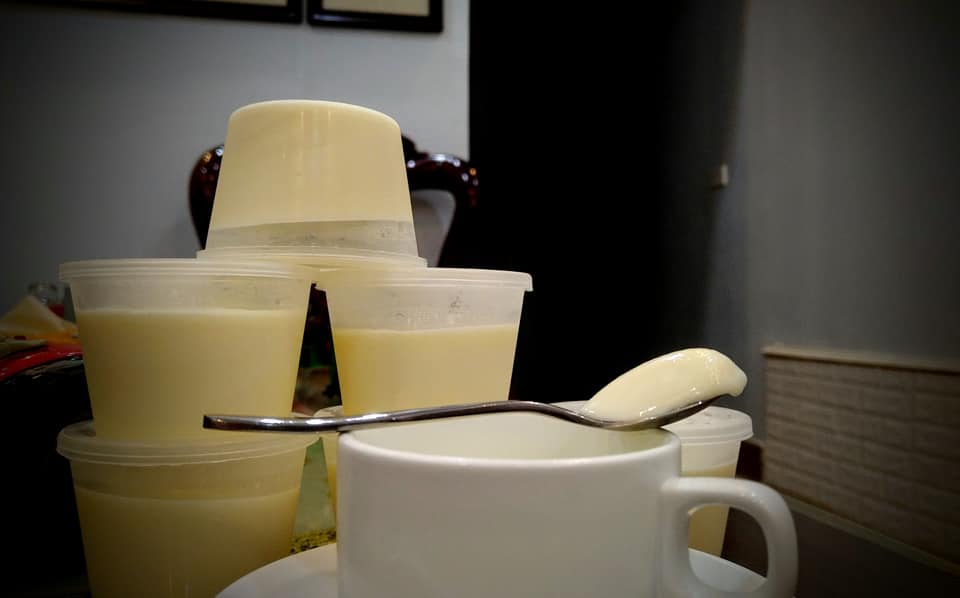 Giám đốc 8x chia sẻ cách làm sữa chua phô mai chuẩn Đà Lạt khiến chị em "phát sốt" - Ảnh 7. Giám đốc 8x chia sẻ cách làm sữa chua phô mai chuẩn Đà Lạt khiến chị em "phát sốt" - Ảnh 7.