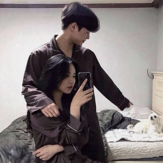 Bị vợ bắt quả tang đi khen gái "em xinh nhất quả đất", ông chồng có pha bẻ lái cực gắt cứu ngay bàn thua trông thấy - Ảnh 2. Bị vợ bắt quả tang đi khen gái "em xinh nhất quả đất", ông chồng có pha bẻ lái cực gắt cứu ngay bàn thua trông thấy - Ảnh 2.