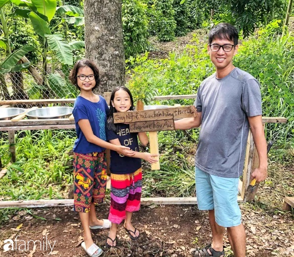 Chuỗi ngày nghỉ dịch về quê làm vườn, vừa nằm nghe tiếng chim vừa học bài của gia đình Sài Gòn - Ảnh 8.