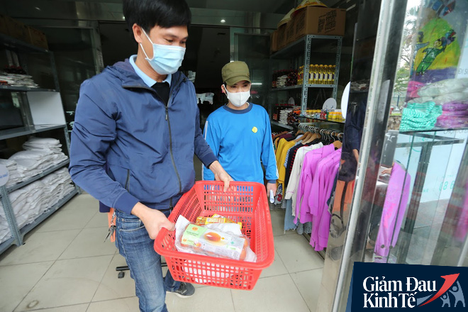 Bên trong siêu thị đặc biệt nhất mùa Covid-19: Giá chỉ đề tượng trưng, hóa đơn 0 đồng - Ảnh 7. Bên trong siêu thị đặc biệt nhất mùa Covid-19: Giá chỉ đề tượng trưng, hóa đơn 0 đồng - Ảnh 7.