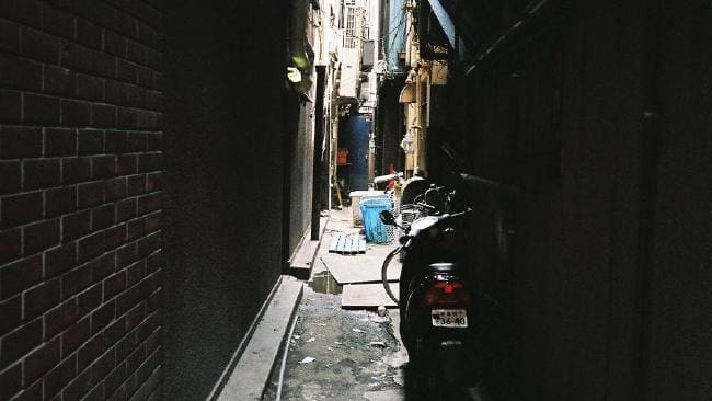 Đằng sau sự biến mất của h&agrave;ng trăm ngh&igrave;n người Nhật mỗi năm khi bị dồn đến đường c&ugrave;ng, gia đ&igrave;nh cũng phải bỏ lại sau lưng - Ảnh 3.