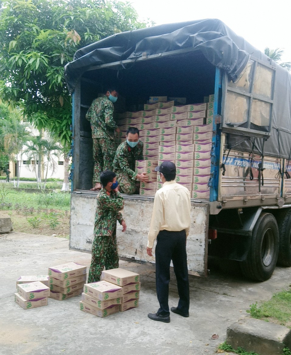 Vinasoy và hành trình trao nguồn dinh dưỡng lành đến các khu cách ly toàn quốc - Ảnh 1.