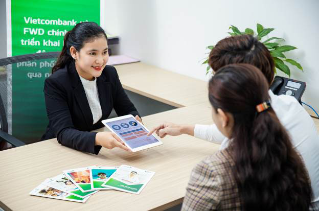 Vietcombank và FWD chính thức triển khai hợp tác độc quyền phân phối bảo hiểm qua ngân hàng - Ảnh 4. Vietcombank và FWD chính thức triển khai hợp tác độc quyền phân phối bảo hiểm qua ngân hàng - Ảnh 4.
