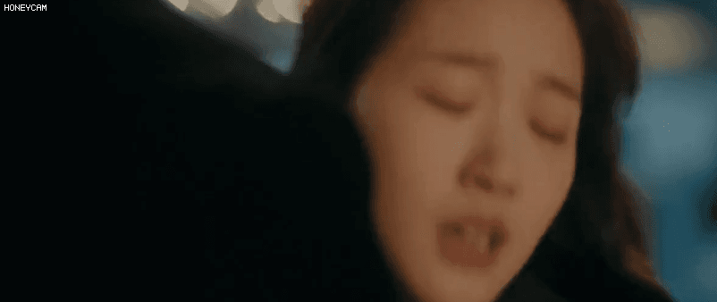 &quot;Quân vương bất diệt&quot; tập 1: Lee Min Ho phi ngựa đến ôm ấp Kim Go Eun, nữ chính ngờ ngàng không biết chuyện gì đang xảy ra - Ảnh 12.