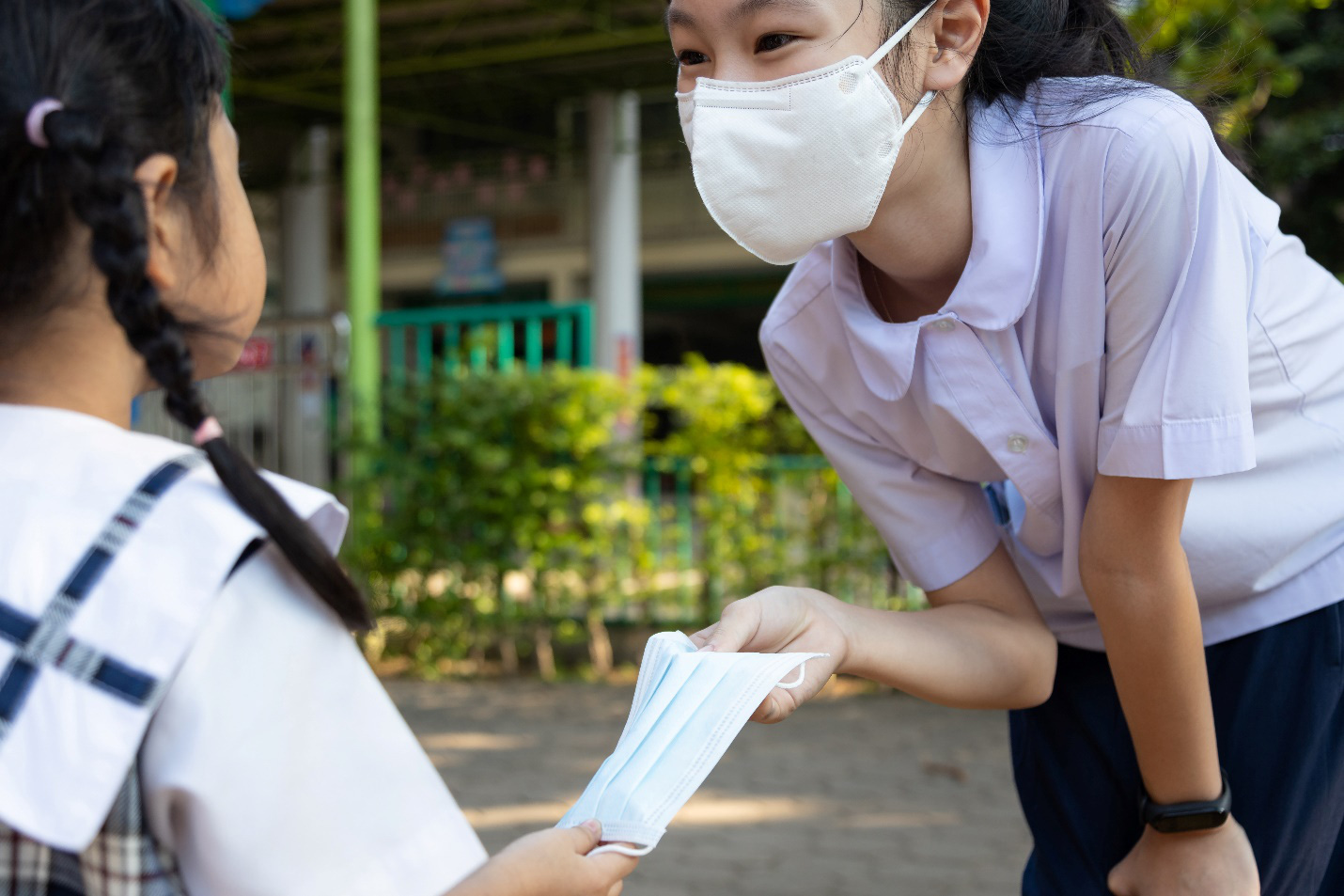 Ấm l&ograve;ng trước c&aacute;c nghĩa cử cao đẹp giữa m&ugrave;a dịch - Ảnh 1.