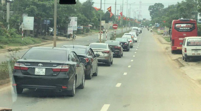 Kỷ luật Phó giám đốc bệnh viện tổ chức đám cưới cho con trai giữa mùa đại dịch Covid-19 - Ảnh 2. Kỷ luật Phó giám đốc bệnh viện tổ chức đám cưới cho con trai giữa mùa đại dịch Covid-19 - Ảnh 2.