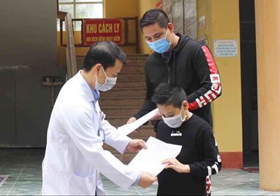 Bệnh nhi 11 tuổi mắc COVID-19 ở Việt Nam đã khỏi bệnh - Ảnh 1.