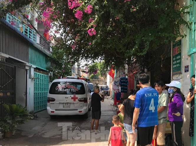 Chồng phát hiện vợ trong tư thế treo cổ sau khi lời qua tiếng lại - Ảnh 1. Chồng phát hiện vợ trong tư thế treo cổ sau khi lời qua tiếng lại - Ảnh 1.