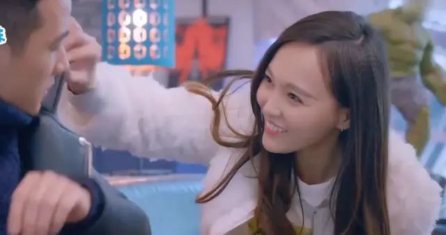 Đường Yên - Angelababy - Dương Mịch bị chê mặt đẹp như hoa nhưng diễn tệ, vợ Triệu Hựu Đình cũng "lọt hố" đơ cứng - Ảnh 8. Đường Yên - Angelababy - Dương Mịch bị chê mặt đẹp như hoa nhưng diễn tệ, vợ Triệu Hựu Đình cũng "lọt hố" đơ cứng - Ảnh 8.