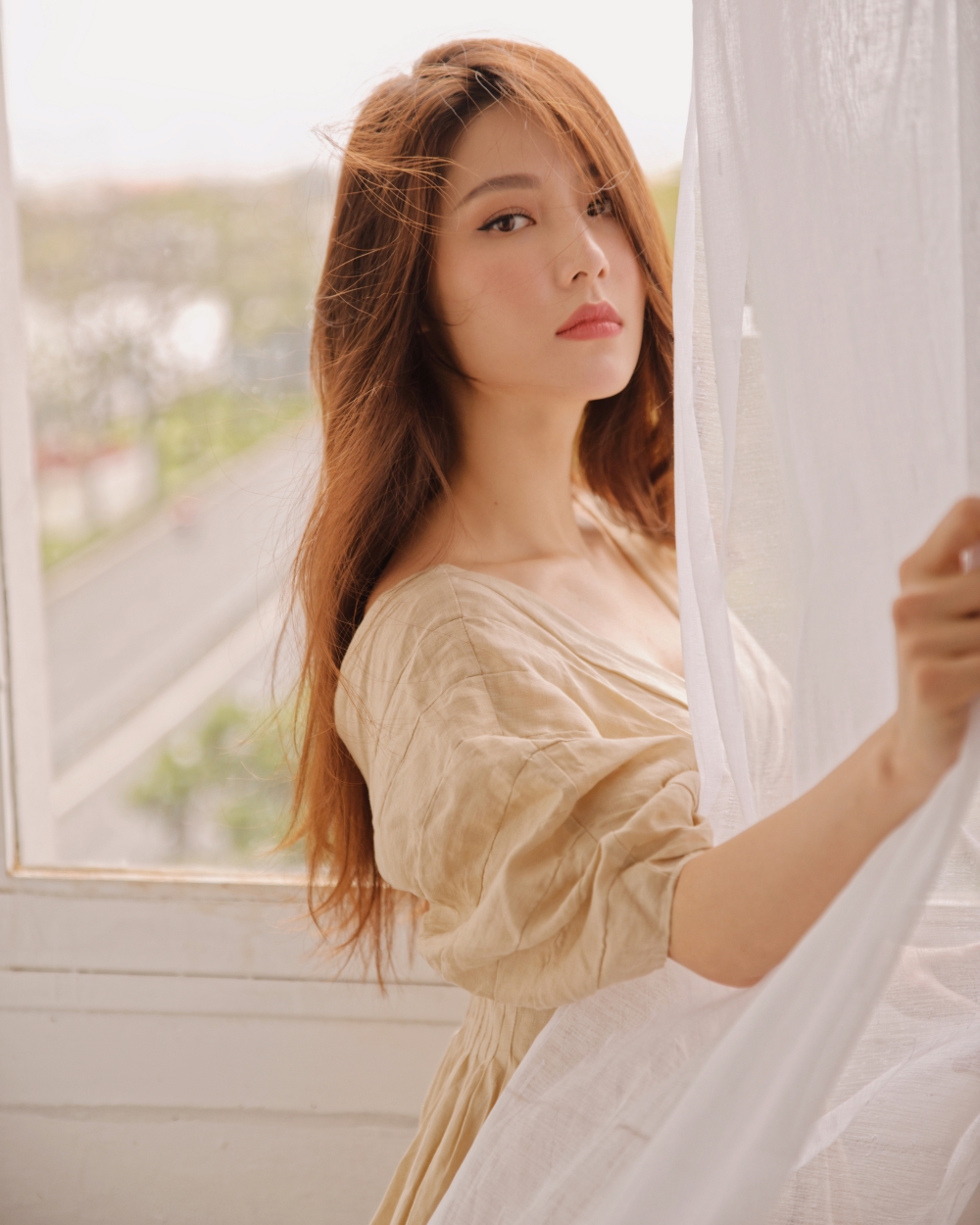 Không còn là cô nàng công sở giản dị trong "Tình yêu và Tham vọng", Diễm My 9X lột xác với phong cách quyến rũ - Ảnh 11. Không còn là cô nàng công sở giản dị trong "Tình yêu và Tham vọng", Diễm My 9X lột xác với phong cách quyến rũ - Ảnh 11.