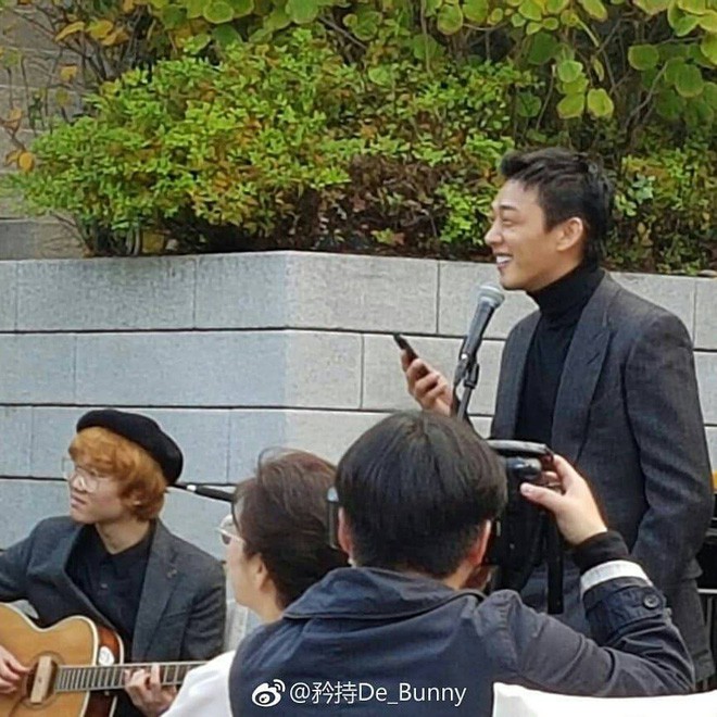 Những chàng trai vàng trong làng đi đám cưới: Lee Min Ho, Hyun Bin làm lu mờ cả chú rể, gây chú ý nhất là cặp đôi này trong hôn lễ của Song - Song - Ảnh 16.