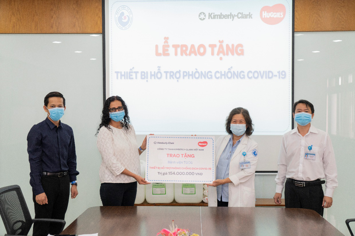 Chăm lo sự an to&agrave;n cho sản phụ trong m&ugrave;a dịch - Ảnh 1.